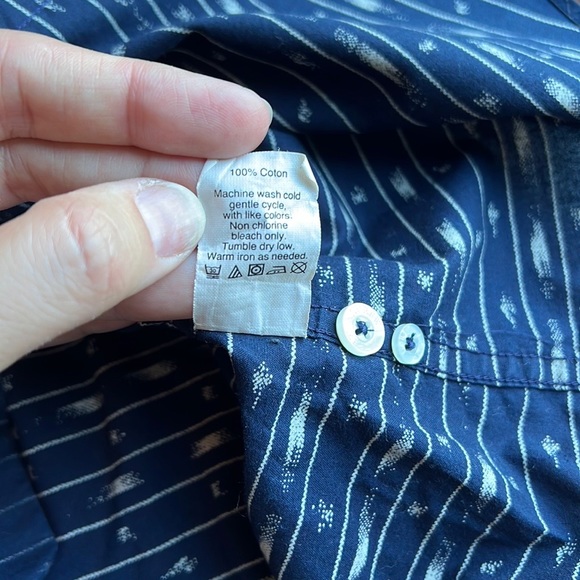 Tailored by J.Crew, navy shirt with print, size S - Picture 5 of 6